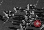 Standbild Fußballspiel Birmingham Alabama USA, 1963, aus Sekunde 16 historischem Filmmaterial Videoclip 65675068210