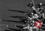 Standbild Fußballspiel Birmingham Alabama USA, 1963, aus Sekunde 29 historischem Filmmaterial Videoclip 65675068210
