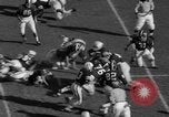 Standbild Fußballspiel Birmingham Alabama USA, 1963, aus Sekunde 30 historischem Filmmaterial Videoclip 65675068210