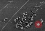 Standbild Fußballspiel Birmingham Alabama USA, 1963, aus Sekunde 43 historischem Filmmaterial Videoclip 65675068210