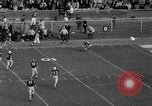 Standbild Fußballspiel Birmingham Alabama USA, 1963, aus Sekunde 51 historischem Filmmaterial Videoclip 65675068210