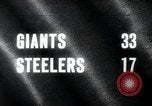 Image Géants jeu de football de Steelers versus 1963 Bronx New York City USA, 1963, de la seconde 4 séquences d'archives historiques vidéo 65675068216