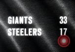 Image Géants jeu de football de Steelers versus 1963 Bronx New York City USA, 1963, de la seconde 5 séquences d'archives historiques vidéo 65675068216