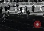 Image Géants jeu de football de Steelers versus 1963 Bronx New York City USA, 1963, de la seconde 32 séquences d'archives historiques vidéo 65675068216