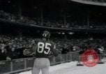 Image Géants jeu de football de Steelers versus 1963 Bronx New York City USA, 1963, de la seconde 47 séquences d'archives historiques vidéo 65675068216