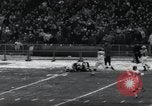 Image Géants jeu de football de Steelers versus 1963 Bronx New York City USA, 1963, de la seconde 60 séquences d'archives historiques vidéo 65675068216