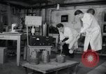 Image usine de l'énergie atomique United States USA, 1947, de la seconde 45 séquences d'archives historiques vidéo 65675068218