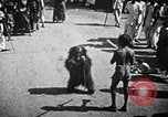 Immagine di Popolo Indiano India, 1938, secondo 35 filmato di repertorio 65675068231