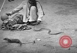 Immagine di Popolo Indiano India, 1938, secondo 25 filmato di repertorio 65675068233