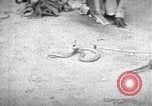 Immagine di Popolo Indiano India, 1938, secondo 48 filmato di repertorio 65675068233