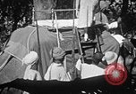 Standbild Elefanten reiten Indien, 1938, aus Sekunde 6 historischem Filmmaterial Videoclip 65675068242