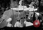 Standbild Elefanten reiten Indien, 1938, aus Sekunde 9 historischem Filmmaterial Videoclip 65675068242