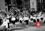 Image Harlem résidents à la fin de 1930 Harlem New York City USA, 1938, de la seconde 27 séquences d'archives historiques vidéo 65675068254