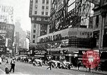 Standbild Times Square neon und Theater New York City USA, 1939, aus Sekunde 8 historischem Filmmaterial Videoclip 65675068263