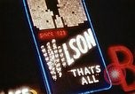 Standbild Times Square neon und Theater New York City USA, 1939, aus Sekunde 32 historischem Filmmaterial Videoclip 65675068263