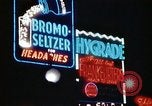 Standbild Times Square neon und Theater New York City USA, 1939, aus Sekunde 38 historischem Filmmaterial Videoclip 65675068263