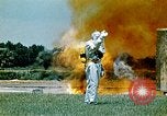 Image exercices de lutte contre l'incendie United States USA, 1971, de la seconde 54 séquences d'archives historiques vidéo 65675068267