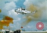 Image exercices de lutte contre l'incendie United States USA, 1971, de la seconde 59 séquences d'archives historiques vidéo 65675068267
