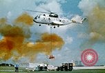 Image exercices de lutte contre l'incendie United States USA, 1971, de la seconde 62 séquences d'archives historiques vidéo 65675068267