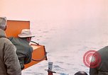 Standbild Öl Minderung Experiment Newport Rhode Island USA, 1970, aus Sekunde 11 historischem Filmmaterial Videoclip 65675068271