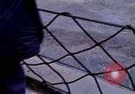 Standbild Öl Minderung Experiment Newport Rhode Island USA, 1970, aus Sekunde 34 historischem Filmmaterial Videoclip 65675068271