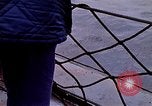 Standbild Öl Minderung Experiment Newport Rhode Island USA, 1970, aus Sekunde 35 historischem Filmmaterial Videoclip 65675068271