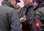 Standbild Öl Minderung Experiment Newport Rhode Island USA, 1970, aus Sekunde 50 historischem Filmmaterial Videoclip 65675068271