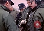 Standbild Öl Minderung Experiment Newport Rhode Island USA, 1970, aus Sekunde 54 historischem Filmmaterial Videoclip 65675068271