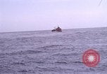 Immagine di Olio esperimento di abbattimento Newport Rhode Island USA, 1970, secondo 9 filmato di repertorio 65675068272