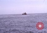 Immagine di Olio esperimento di abbattimento Newport Rhode Island USA, 1970, secondo 10 filmato di repertorio 65675068272