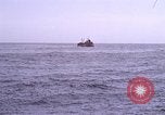 Immagine di Olio esperimento di abbattimento Newport Rhode Island USA, 1970, secondo 12 filmato di repertorio 65675068272