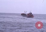 Immagine di Olio esperimento di abbattimento Newport Rhode Island USA, 1970, secondo 23 filmato di repertorio 65675068272