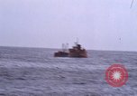 Immagine di Olio esperimento di abbattimento Newport Rhode Island USA, 1970, secondo 35 filmato di repertorio 65675068272