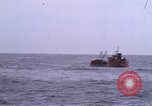 Immagine di Olio esperimento di abbattimento Newport Rhode Island USA, 1970, secondo 36 filmato di repertorio 65675068272