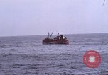 Immagine di Olio esperimento di abbattimento Newport Rhode Island USA, 1970, secondo 38 filmato di repertorio 65675068272
