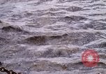 Immagine di Olio esperimento di abbattimento Newport Rhode Island USA, 1970, secondo 45 filmato di repertorio 65675068272