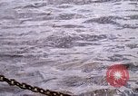 Immagine di Olio esperimento di abbattimento Newport Rhode Island USA, 1970, secondo 46 filmato di repertorio 65675068272