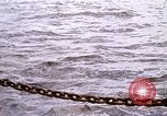 Immagine di Olio esperimento di abbattimento Newport Rhode Island USA, 1970, secondo 49 filmato di repertorio 65675068272