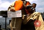 Standbild Monitor Flamme Boot South China Sea, 1968, aus Sekunde 5 historischem Filmmaterial Videoclip 65675068273