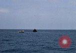 Standbild Monitor Flamme Boot South China Sea, 1968, aus Sekunde 12 historischem Filmmaterial Videoclip 65675068273