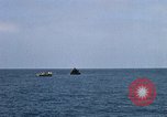 Standbild Monitor Flamme Boot South China Sea, 1968, aus Sekunde 14 historischem Filmmaterial Videoclip 65675068273