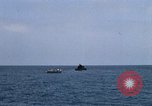 Standbild Monitor Flamme Boot South China Sea, 1968, aus Sekunde 18 historischem Filmmaterial Videoclip 65675068273