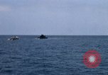 Standbild Monitor Flamme Boot South China Sea, 1968, aus Sekunde 20 historischem Filmmaterial Videoclip 65675068273