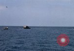 Standbild Monitor Flamme Boot South China Sea, 1968, aus Sekunde 22 historischem Filmmaterial Videoclip 65675068273