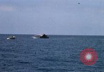 Standbild Monitor Flamme Boot South China Sea, 1968, aus Sekunde 24 historischem Filmmaterial Videoclip 65675068273