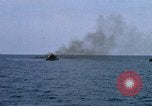 Standbild Monitor Flamme Boot South China Sea, 1968, aus Sekunde 36 historischem Filmmaterial Videoclip 65675068273