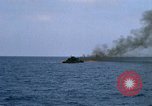 Standbild Monitor Flamme Boot South China Sea, 1968, aus Sekunde 46 historischem Filmmaterial Videoclip 65675068273