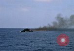 Standbild Monitor Flamme Boot South China Sea, 1968, aus Sekunde 53 historischem Filmmaterial Videoclip 65675068273