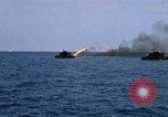 Standbild Monitor Flamme Boot South China Sea, 1968, aus Sekunde 60 historischem Filmmaterial Videoclip 65675068273
