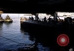 Standbild Monitor Flamme Boot South China Sea, 1968, aus Sekunde 12 historischem Filmmaterial Videoclip 65675068274